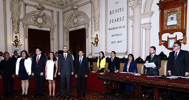 Toman protesta 6 regidores suplentes del Cabildo de Puebla