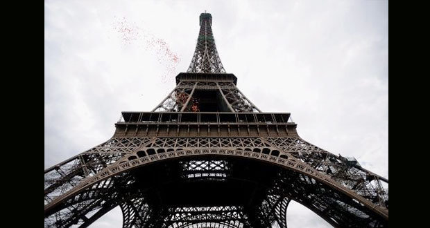 Torre Eiffel no recibe visitas por huelga de personal de seguridad