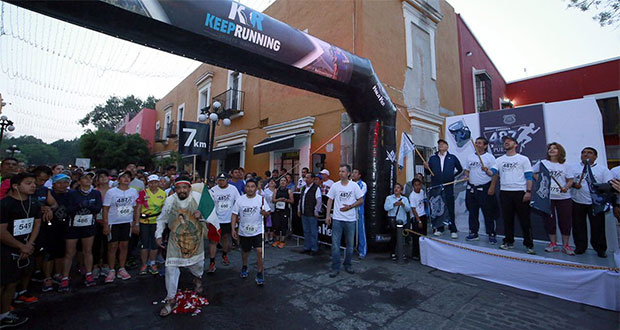 Realizan carrera por aniversario 487 de fundación de Puebla