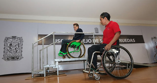 Inicia taller sobre uso de sillas de ruedas impulsado por el DIF