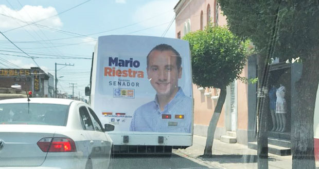 propaganda-camiones-transporte-publico-Mario-Riestra