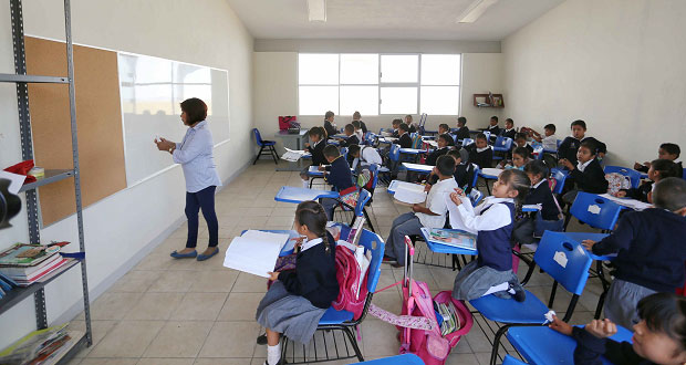 Por intermediarios, gobierno cancela escuelas de tiempo completo
