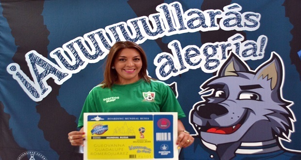 BUAP premia con viaje a Mundial de Rusia a ganadora de sorteo