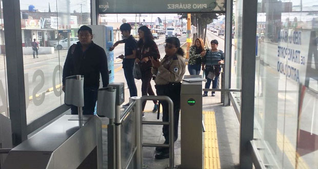 Acusan que guardia de RUTA quitó tarjeta a usuario por prestarla