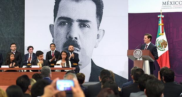 EPN calcula mal otra vez y dice que IPN se creó hace 40 o 50 décadas