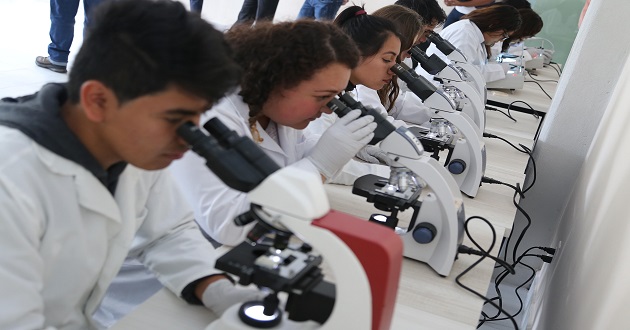 Gobierno Estatal apoya a jóvenes investigadores