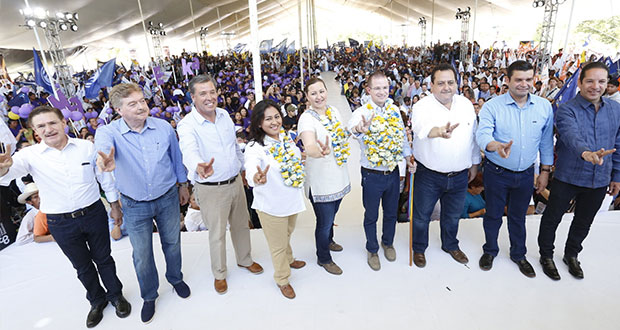 Gobernadores del PAN apoyan a Anaya y Martha Erika en Cuetzalan