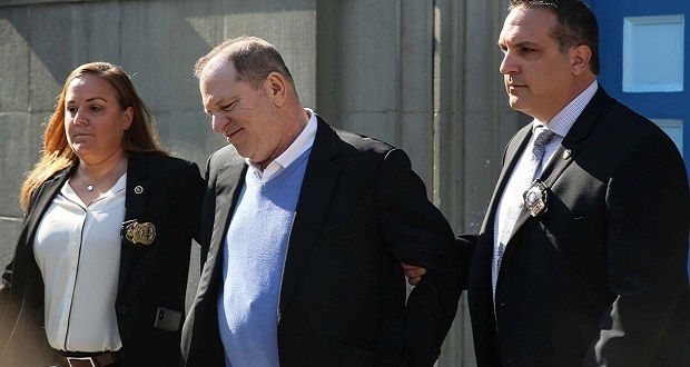 Weinstein queda en libertad vigilada tras imponerle fianza de 10 mdd