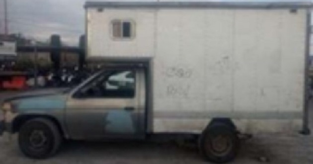 Aseguran 5 vehículos y 6 mil 600 litros de huachicol en Puebla