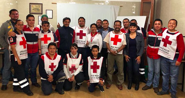 López Palacios presenta propuestas en Cruz Roja de Huauchinango