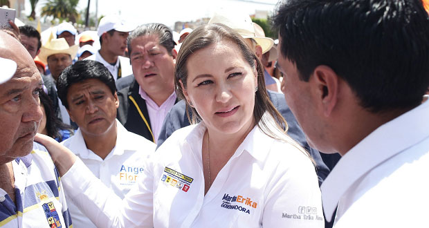 En Huejotzingo, Martha Erika promete agilizar trámites de MP