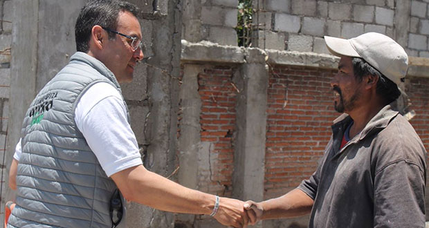 Deloya acusa a Eduardo Rivera de hacer “negocio” con una universidad