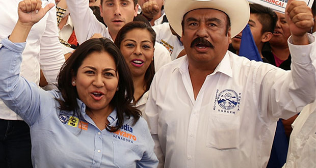 Navarro propone seguridad social para trabajadores domésticos