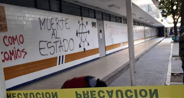 Vandalizan y roban equipo en Facultad de Derecho de la UNAM