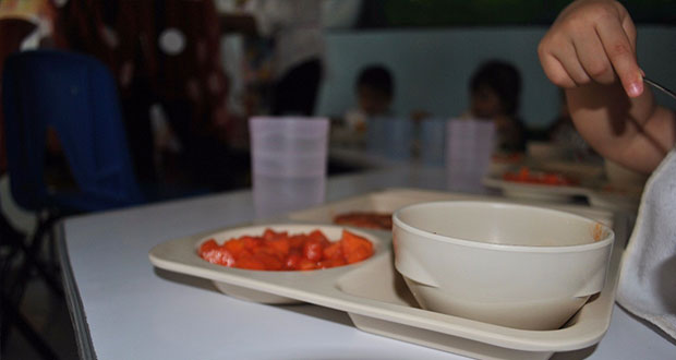 Para evitar enfermedades, IMSS prepara alimentos sanos en guarderías