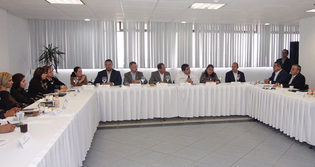 Fernando Manzanilla y Barbosa presentan agenda estatal en Canaco