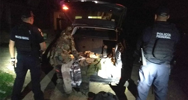 Hallan uniformes de militares en autos robados en Esperanza