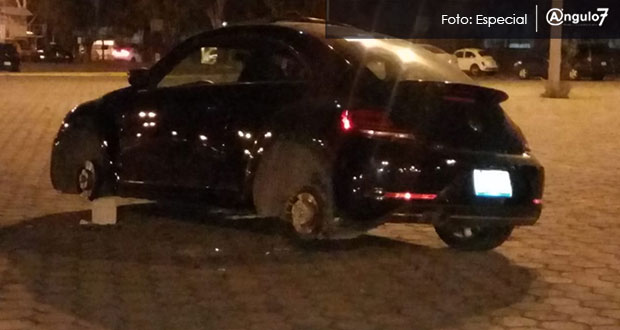 Pese a seguridad, acusan robos en estacionamiento de planta de Volkswagen