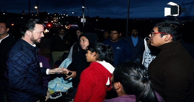 Banck y vecinos de San Jerónimo supervisan nuevas luminarias