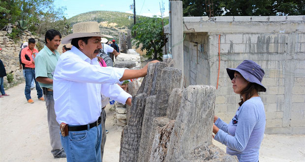 Electrificación, techados y apoyos al campo para Atexcal: Juan Luna