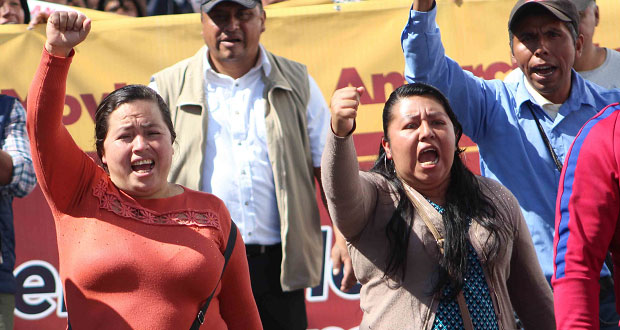 Antorchistas denuncian agresiones de Morena y MC en Huitzilan
