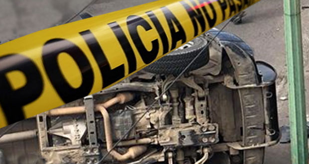 Volcadura de auto en Periférico provoca la muerte de mujer copiloto