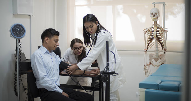 Sala de juicios y equipo médico para campus nororiental de BUAP
