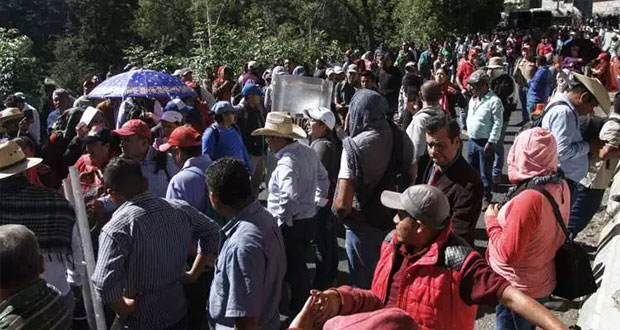 CNTE protesta en CDMX contra reforma educativa; causan caos vial
