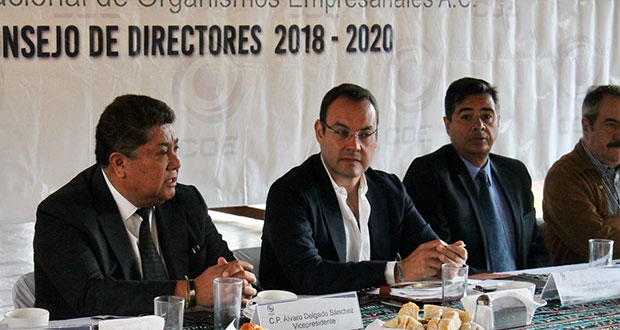 Ante el COE, Deloya se compromete a regular sector inmobiliario