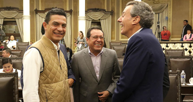 Congreso se deslinda de destitución de Carrancá