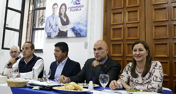 Martha Erika, Rivera y Riestra se reúnen con la Coparmex