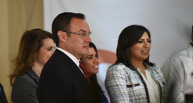 Deloya asegura que gente de Morena le pidió declinar por Claudia