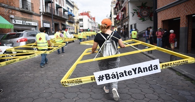 Diversos colectivos dedicados temas sobre movilidad, convocaron a la actividad “Bájate y Anda”, la cual tiene el objetivo de concientizar sobre el uso excesivo de automóvil