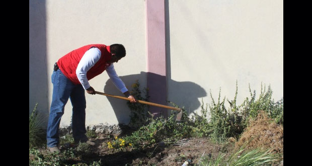 Merino Rivera apoya en cuidado de parque e iglesia de Itzoteno