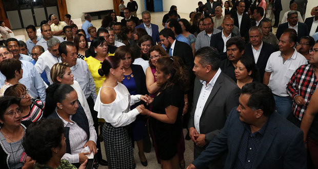 Amplían a 8 días licencia de paternidad para trabajadores estatales