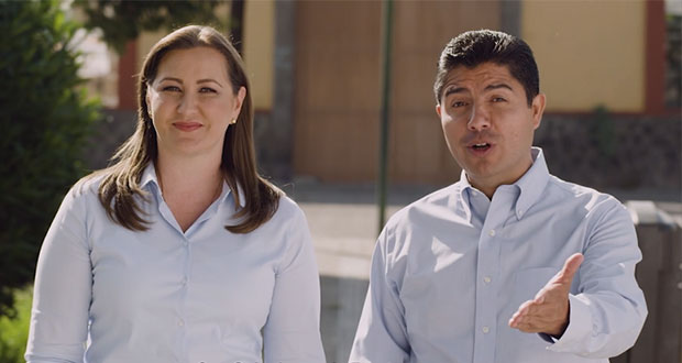 A mitad de campaña, Martha Erika y Eduardo Rivera lanzan primer spot juntos