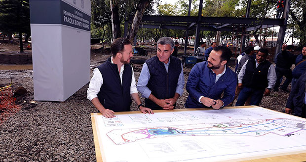 Gali y Banck supervisan avance en trabajos de parque Juárez