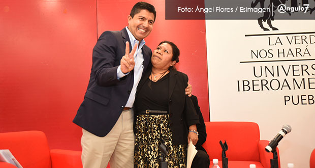 Ernestina García declina a favor de Eduardo Rivera; van dos de NA que se bajan