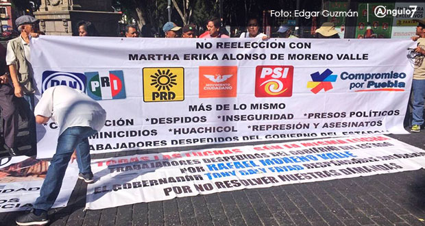 En manifestación, exburocratas promueven el voto en contra de Martha Erika