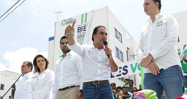 Chaín sugiere votar por Martha Erika, pero se niega a declinar por ella. Foto: EsImagen