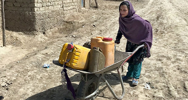 Unesco y Unicef: 3.7 millones de niños afganos no van a la escuela