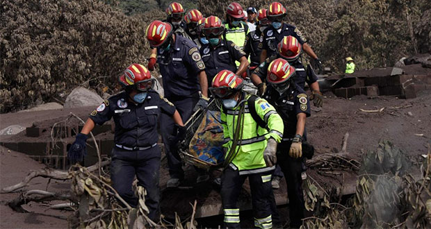Van 99 muertos y 192 desaparecidos por erupción de Volcán de Fuego