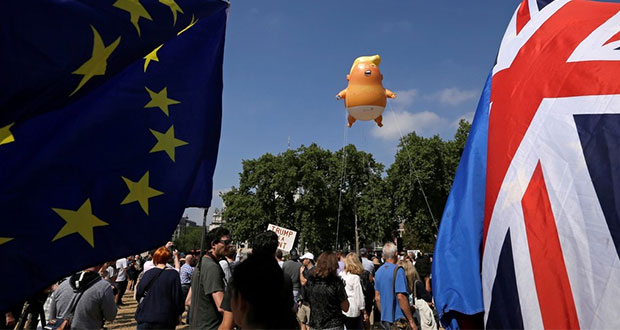 "Bebé Trump", ícono de protestas contra mandatario en Reino Unido