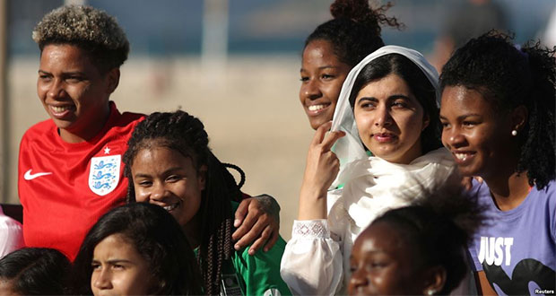 Separar a niños migrantes de sus familias es inhumano: Malala
