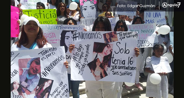 Frente a la Fiscalía, exigen aclarecer feminicidio de estudiante de enfermería