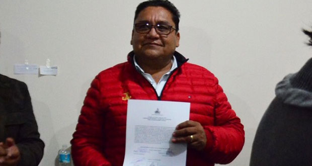 Dan constancia de mayoría a Nibardo Hernández, diputado por Acatlán