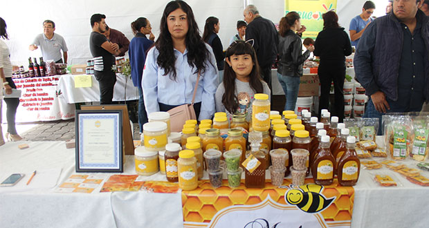 Participan 54 municipios en la 2ª feria de productores poblanos