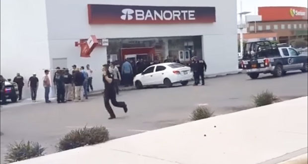 En Sonora, toma de rehenes en banco termina con asaltante herido