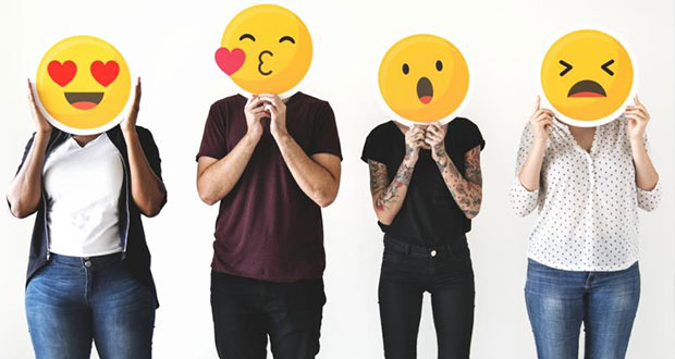 Celebran el Día Mundial del Emoji