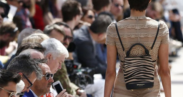 Burberry destruye más de 20 mil prendas al año para proteger su marca